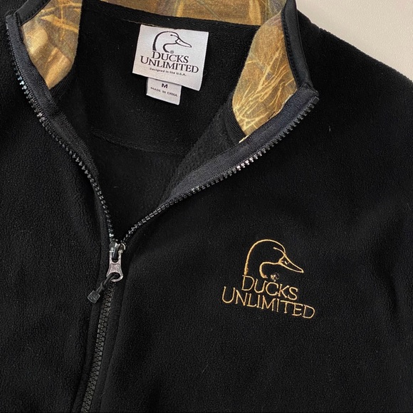 Ducks Unlimited Full Zip Fleece Jacket Black Camo - Picture 3 of 5